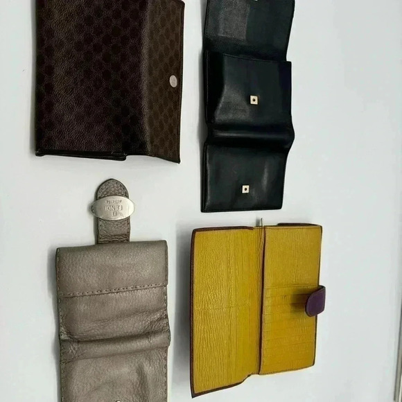 LOT of 4 Pre-loved Wallets Celine, Fendi, Salvatorre Ferragamo -PROJECT - Picture 16 of 17